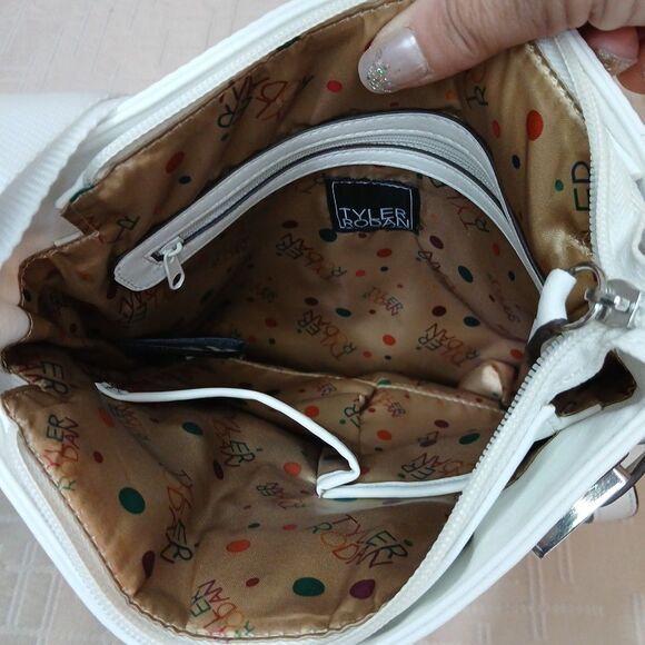 Sold - Picture 5 of 11